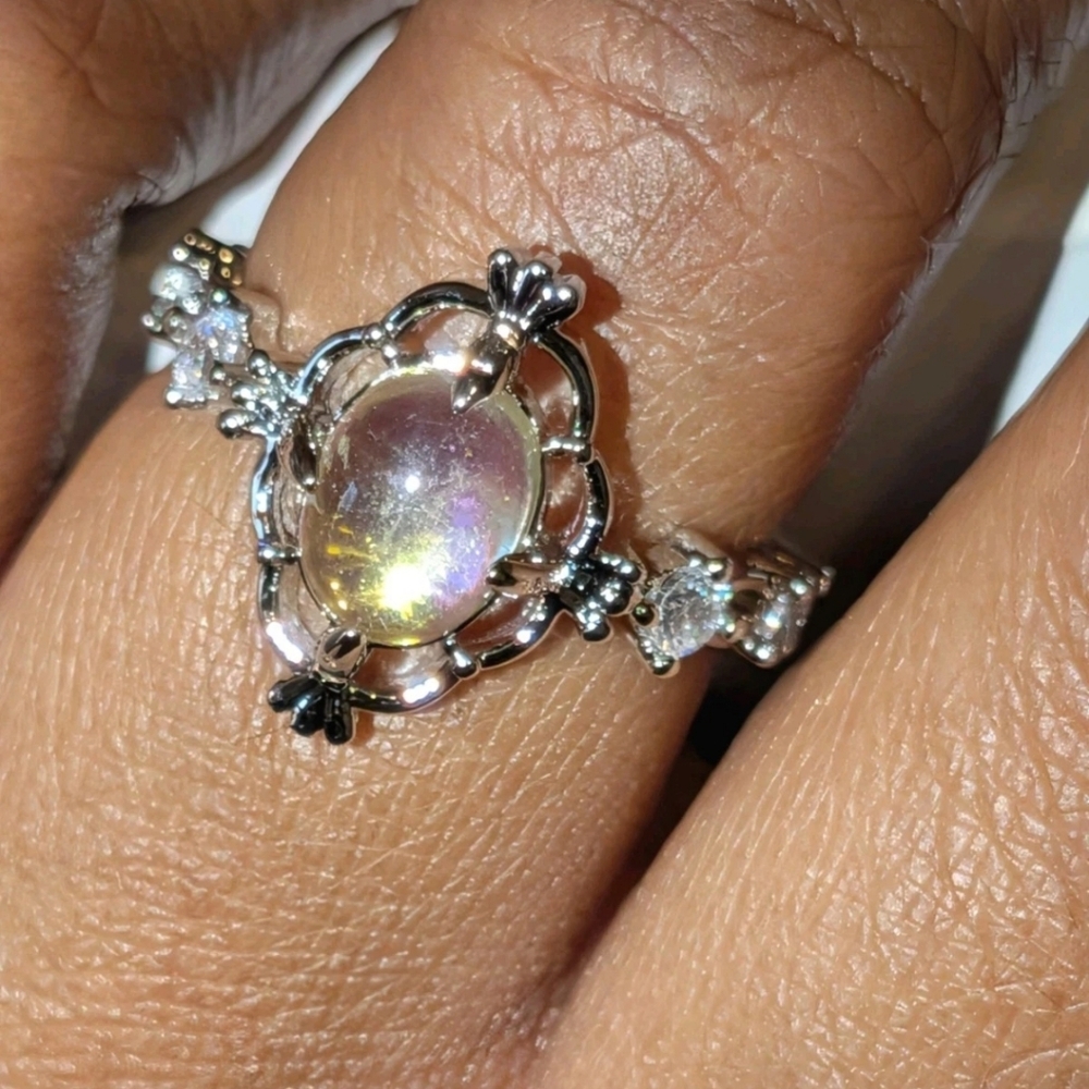 Stunning Ladie's 925 Silver Opal Moonstone Simulated Diamond Wedding Ring